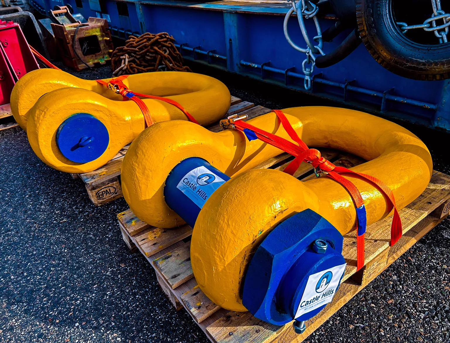 Giant GN H9 shackles for Saudi Arabia