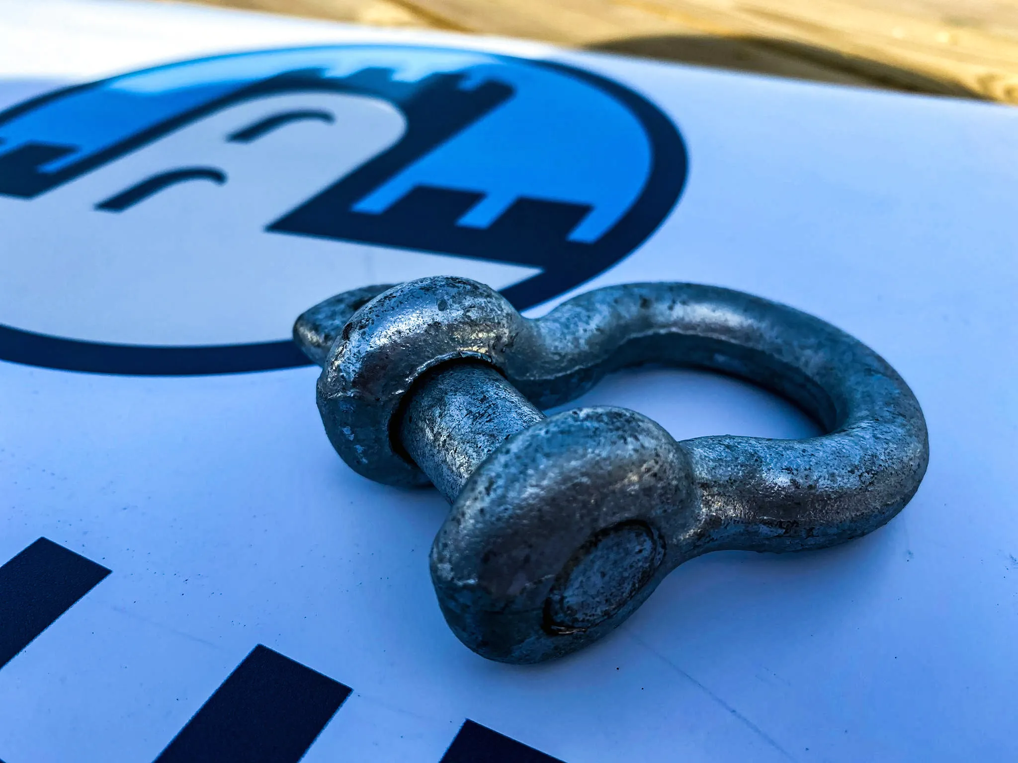 New Safety Bow Shackle