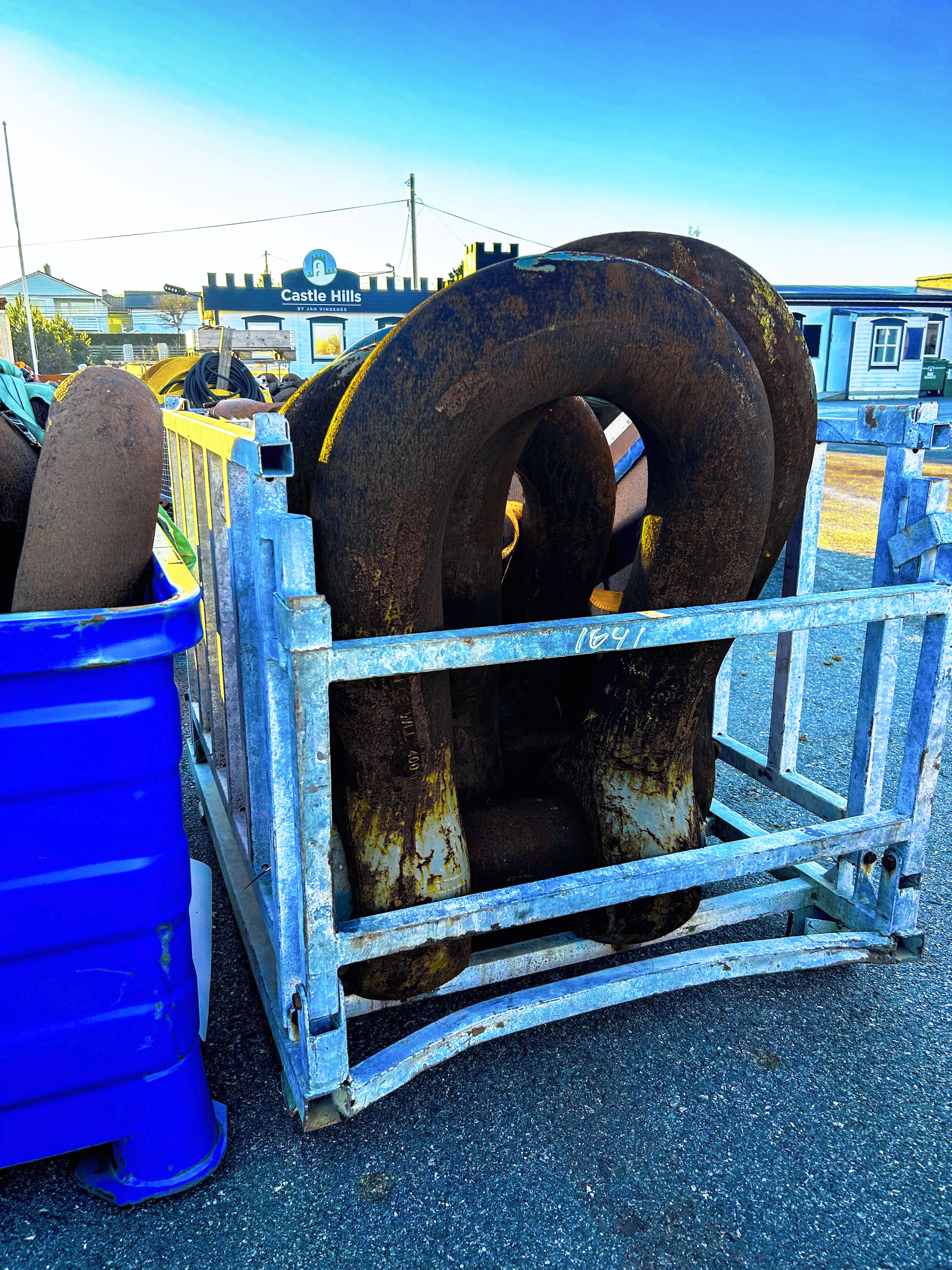 Big GN H9 shackles in stock in Norway